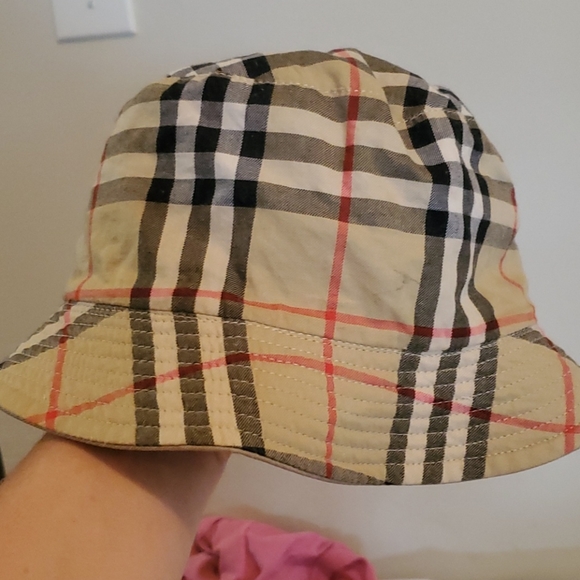 Burberry reversible bucket hat - Picture 2 of 4